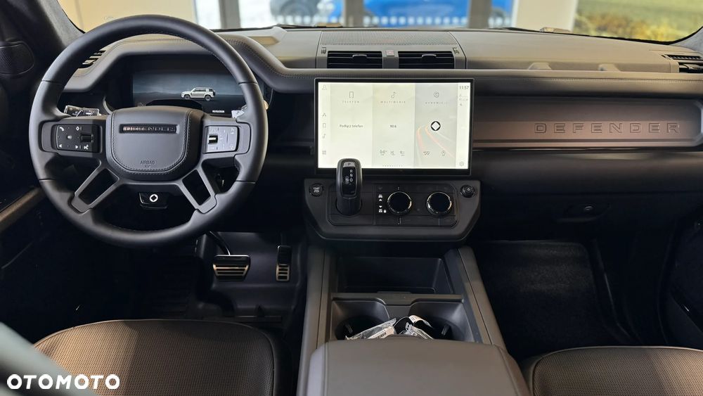 Land Rover Defender 5.0 P525 V8 - 13