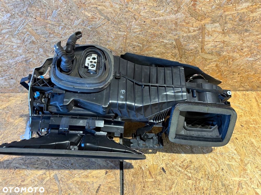 NAGRZEWNICA VW PASSAT B7 2.0 TDI 3C1820003ES CZ443160-7272 - 5