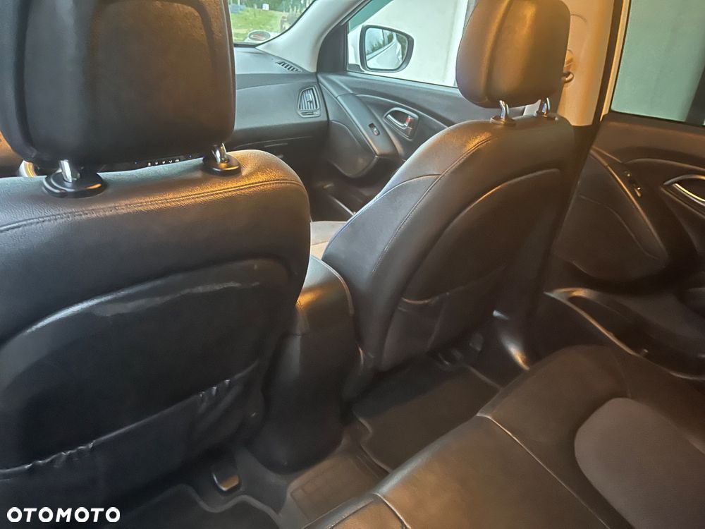 Hyundai ix35 1.6 2WD Fifa World Cup Edition - 13