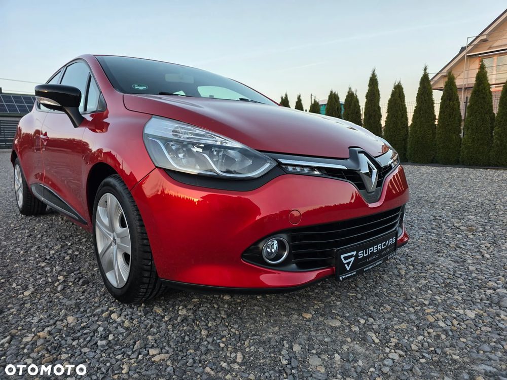 Renault Clio 1.2 16V 75 Life - 31