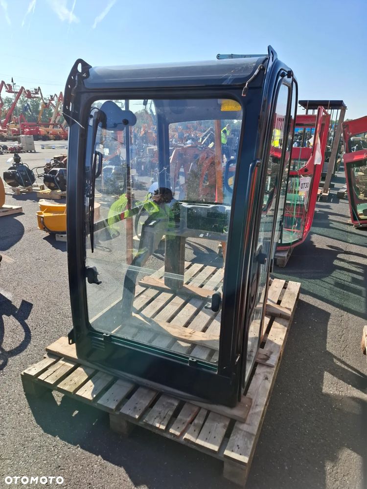 Kabina caterpillar 301.7 cat - 1