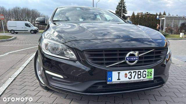 Volvo V60 D3 Geartronic Momentum - 3