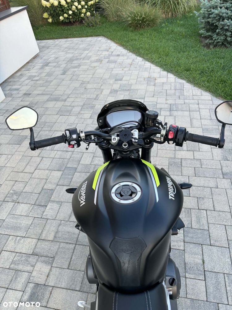Triumph Street Triple - 5