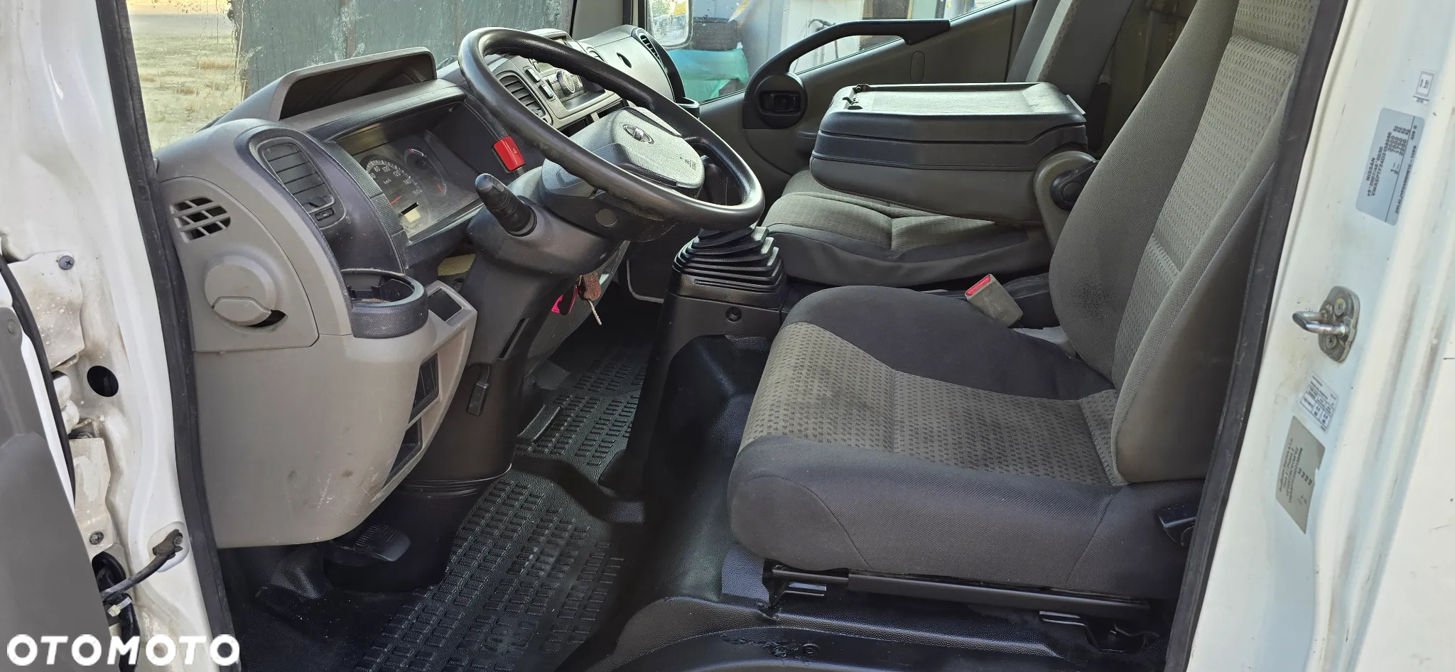 Nissan Cabstar - 8