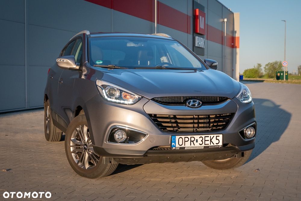 Hyundai ix35 2.0 CRDi 4WD Fifa World Cup Gold Edition - 28