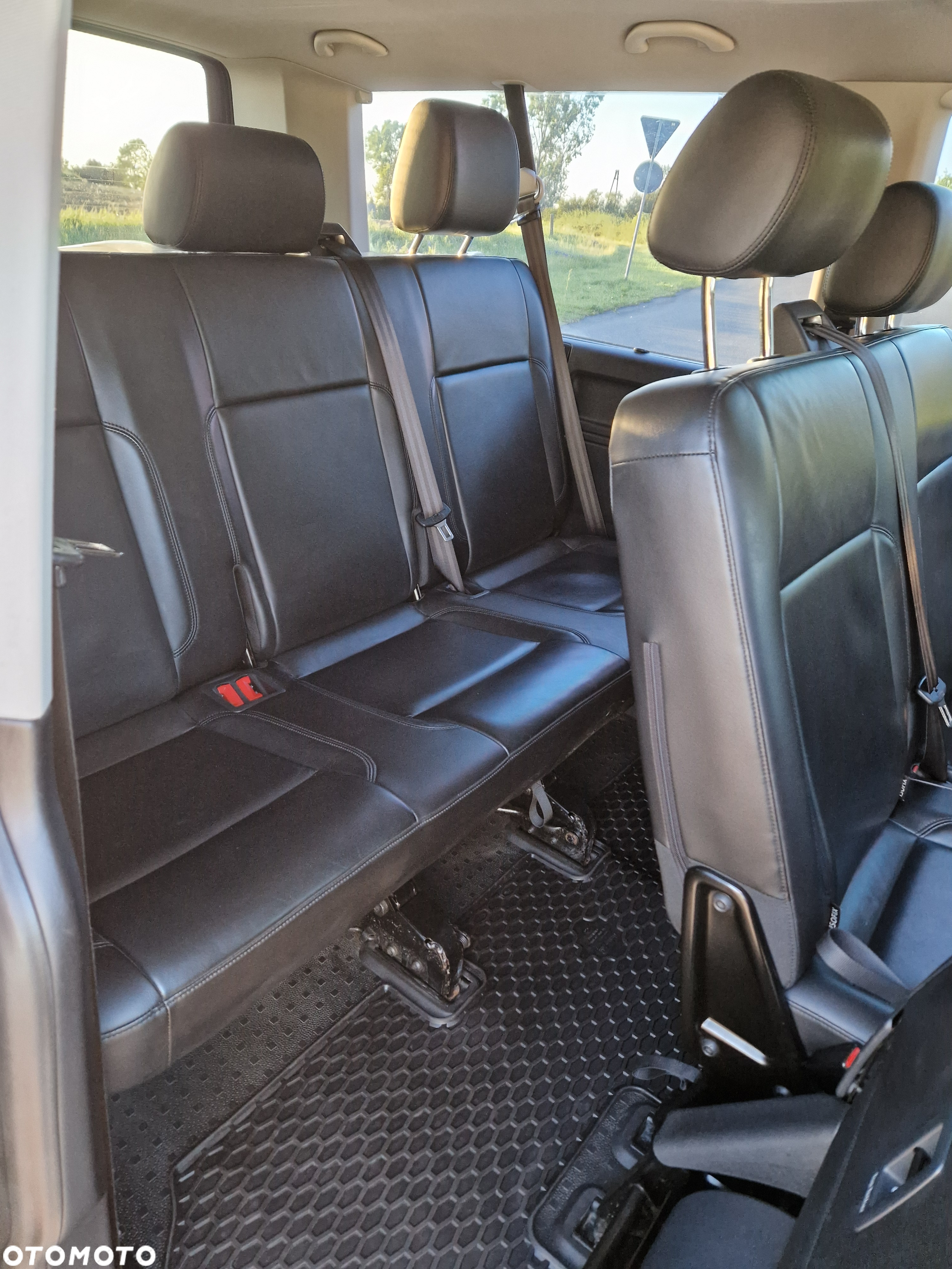 Volkswagen Caravelle 2.0 BiTDI L2 Highline 4Motion DSG - 22