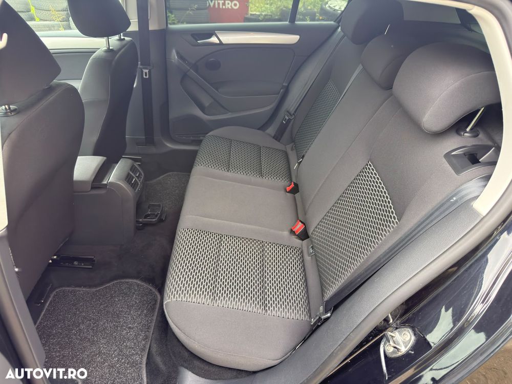 Volkswagen Golf 1.6 TDI DPF BlueMotion Technology Comfortline - 12