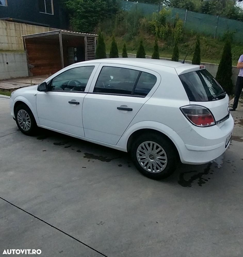 Opel Astra 1.4i Cosmo - 3
