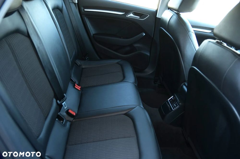 Audi A3 Sportback 2.0 TDI Edycja Specjalna - 21