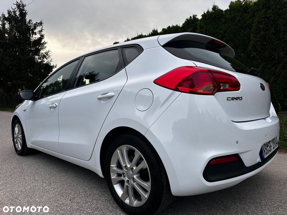 Kia Ceed 1.4 CVVT Dream Team Edition - 3
