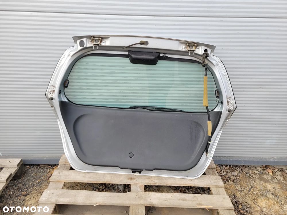 Honda jazz II 05-08 lift Klapa bagaznika NH700M - 6