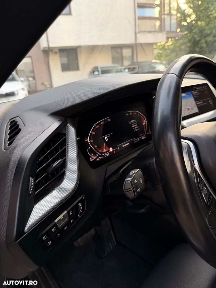 BMW Seria 2 218d AT - 13