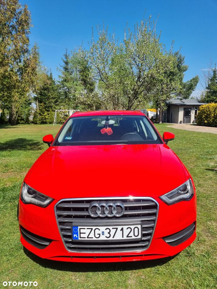 Audi A3 Sportback - 2