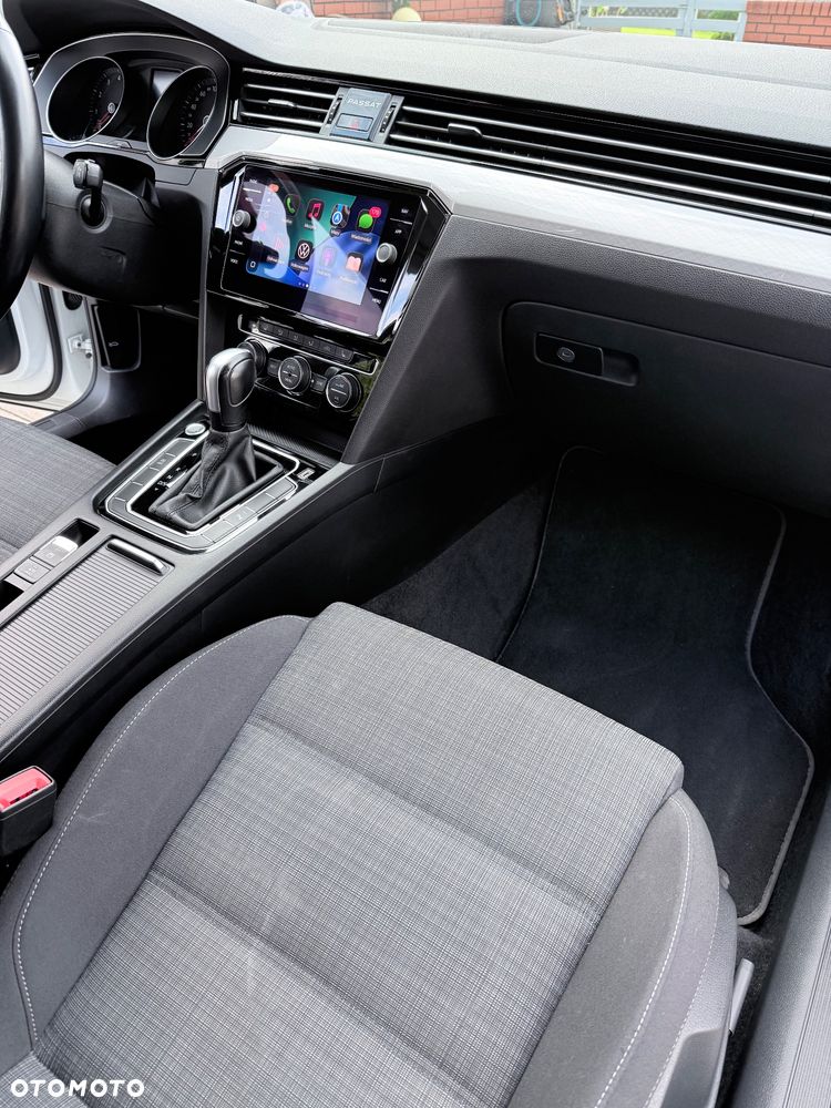 Volkswagen Passat 2.0 TSI Business DSG - 16