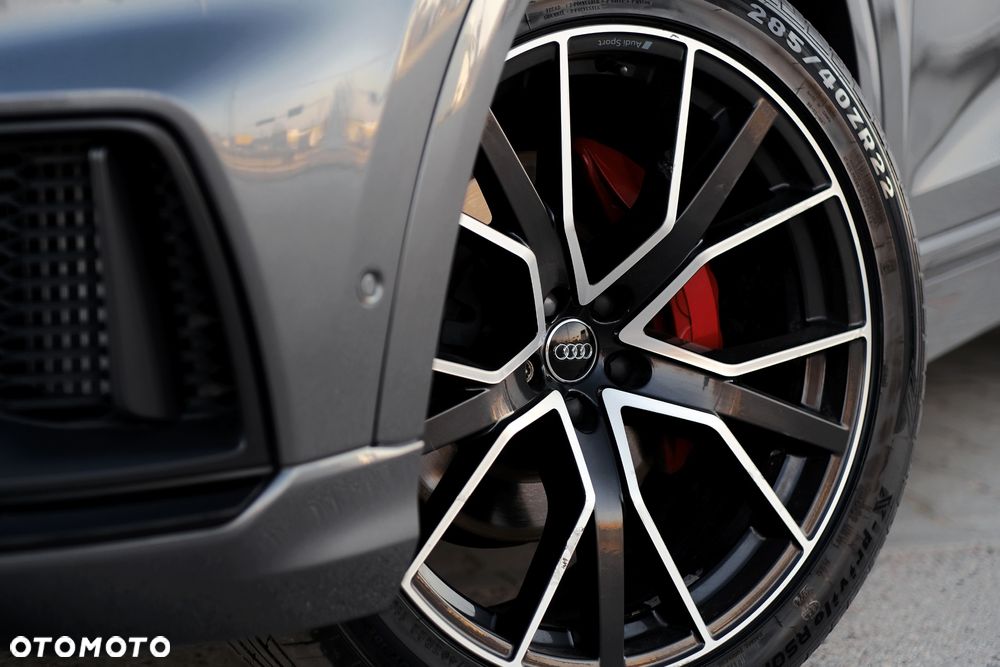 Audi Q8 55 TFSI quattro tiptronic - 14