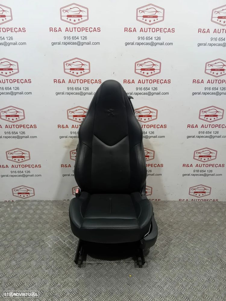 Conjunto de Bancos Peugeot RCZ Em Pele - 4