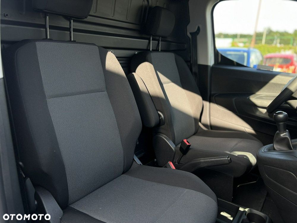 Toyota Proace City 1.5 D-4D Long 2,3t Active (bryg.) - 17