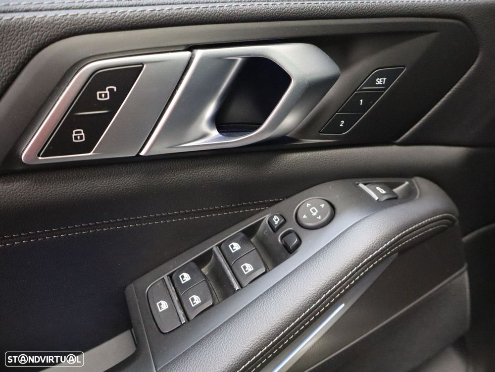 BMW X5 45 e xDrive Pack M - 30