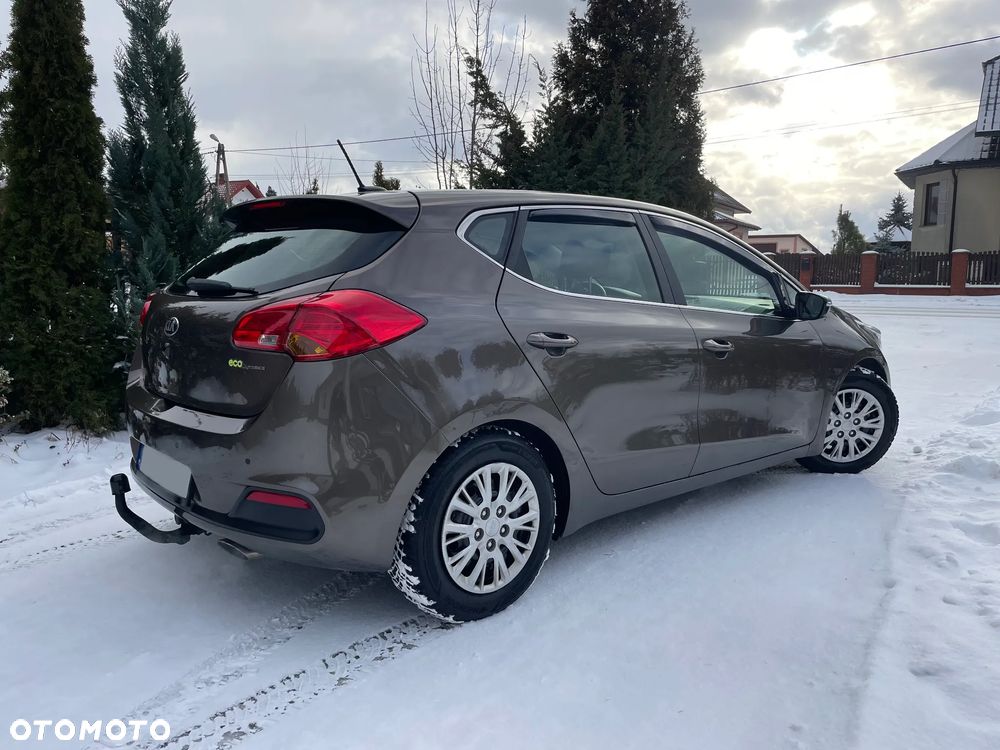 Kia Ceed 1.6 GDI Business Line - 27