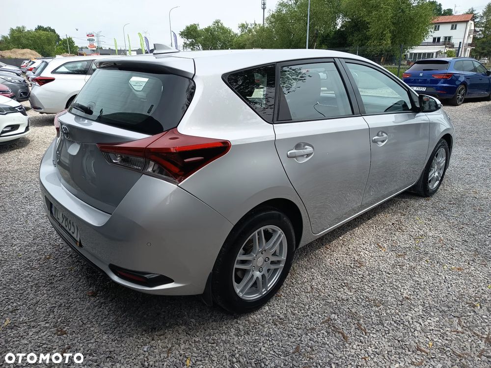 Toyota Auris 1.33 VVT-i Life - 14