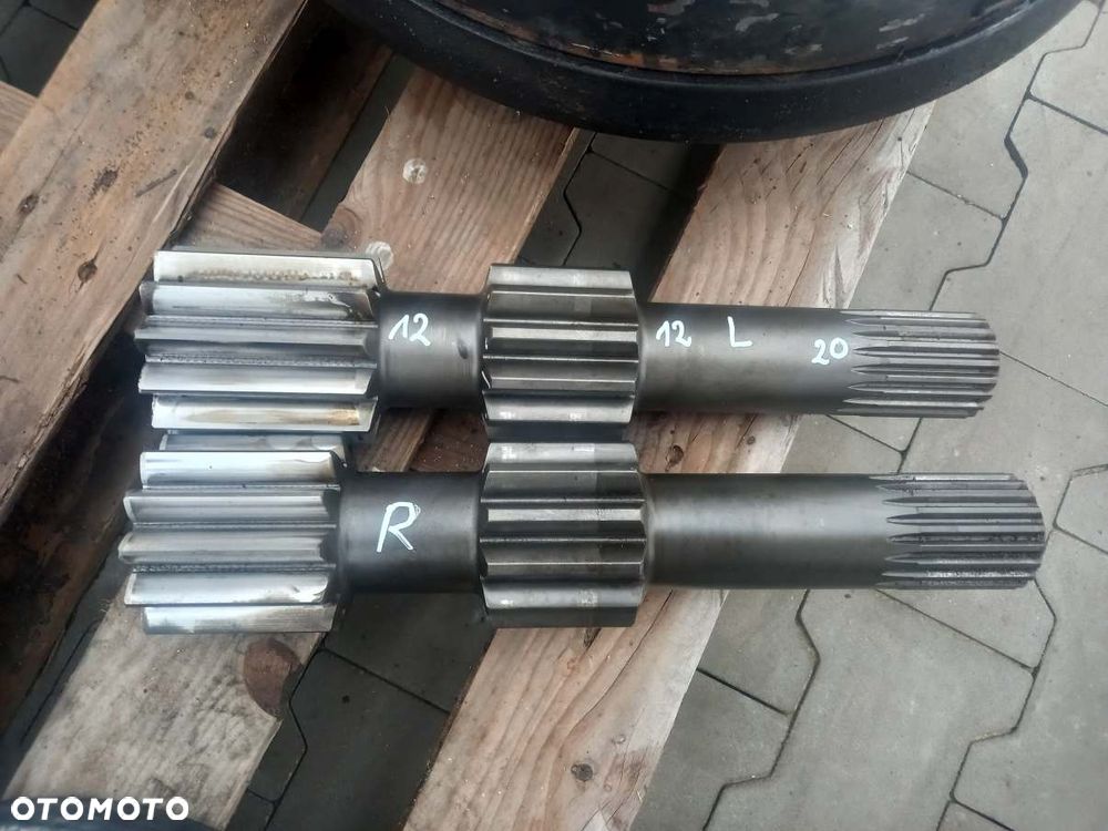 Zwolnica tylna 87307353 New Holland T7.230 - 9