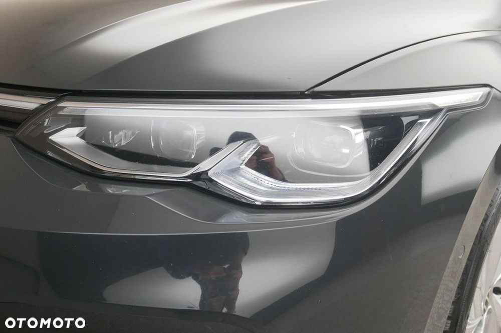 Volkswagen Golf Variant - 13