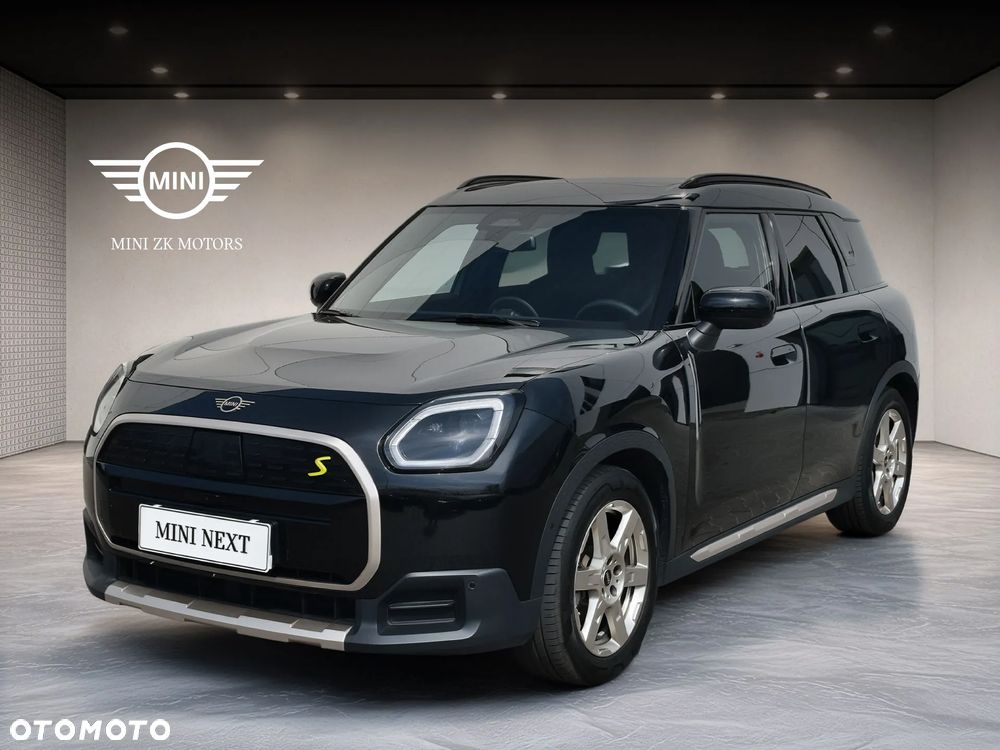 MINI Countryman SE ALL4 66.5kWh Linia Favoured - 1