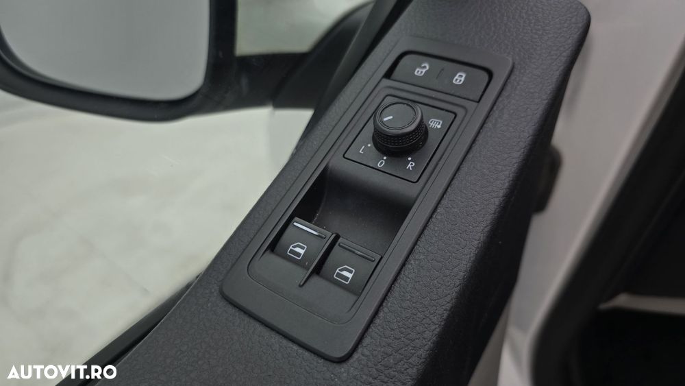 Volkswagen Transporter - 11