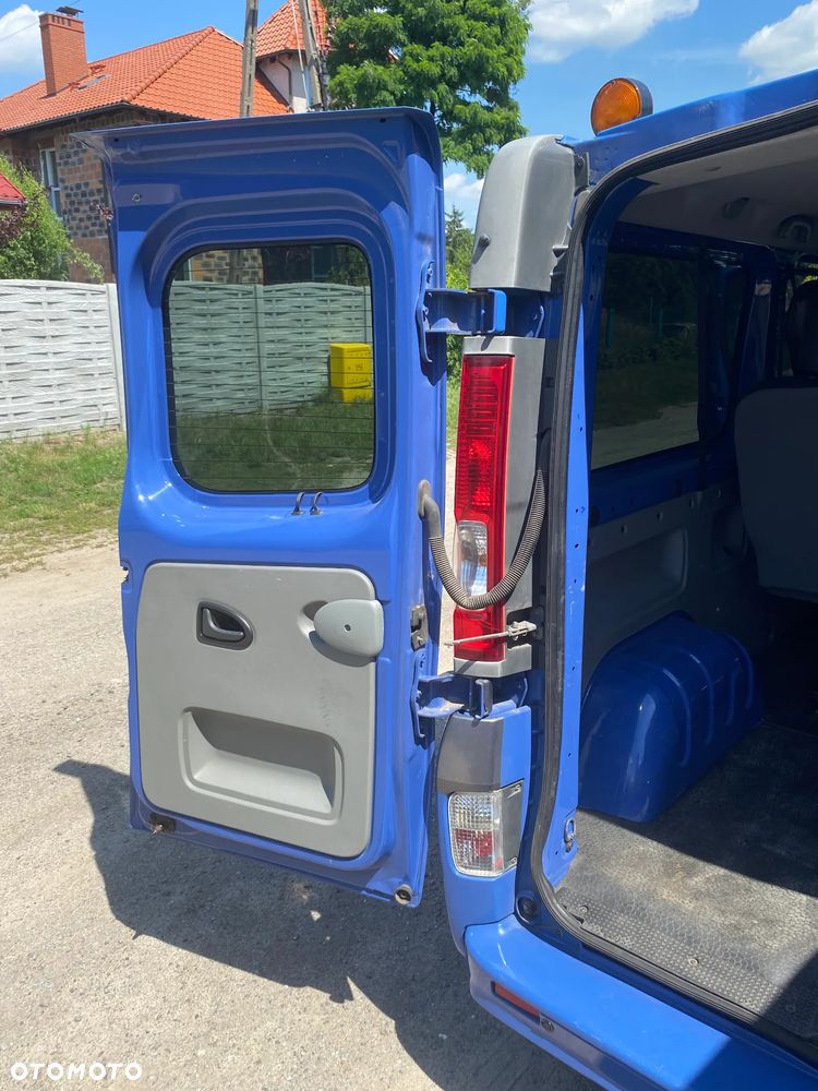 Renault Trafic - 14