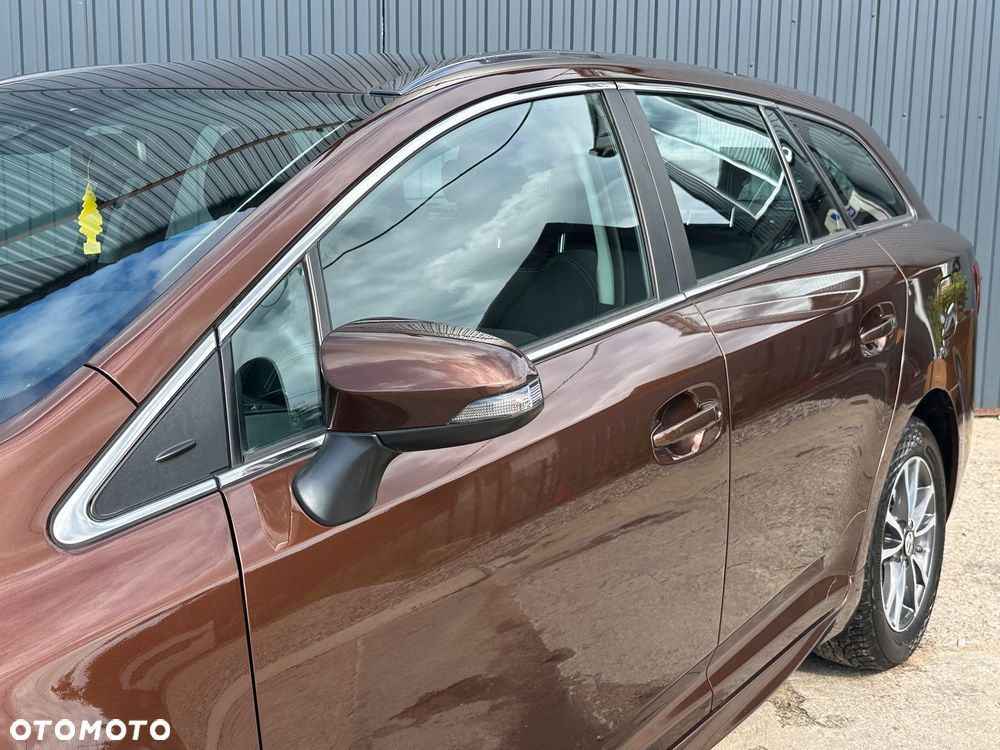 Toyota Avensis Touring Sports 1.6 D-4D Business Edition - 15