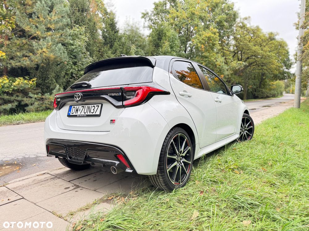 Toyota Yaris - 4
