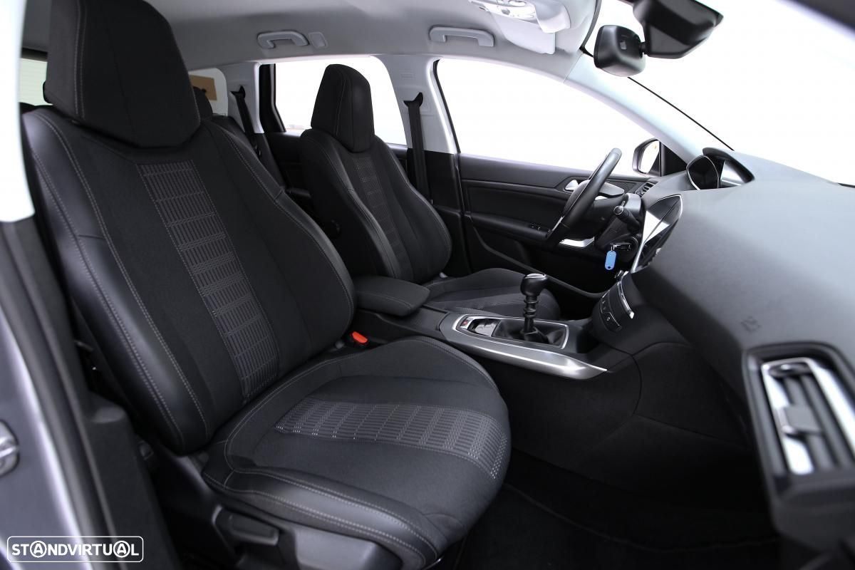 Peugeot 308 SW 1.2 PureTech Allure - 10