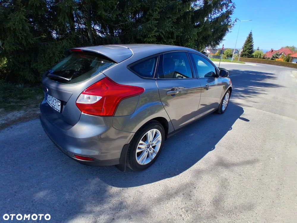 Ford Focus 1.6 Ambiente - 3