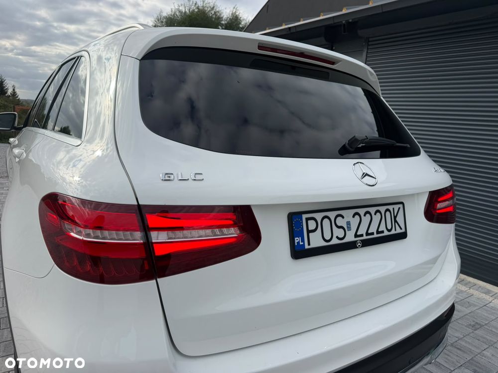 Mercedes-Benz GLC 220 d 4Matic 9G-TRONIC - 22