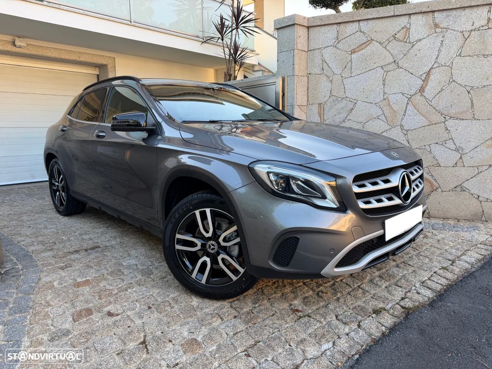 Mercedes-Benz GLA 180 d Urban - 4