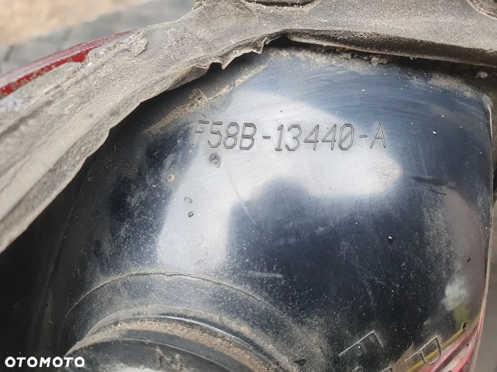 LAMPA TYL TYLNA PRAWA  FORD WINDSTAR  F58B13440A - 4