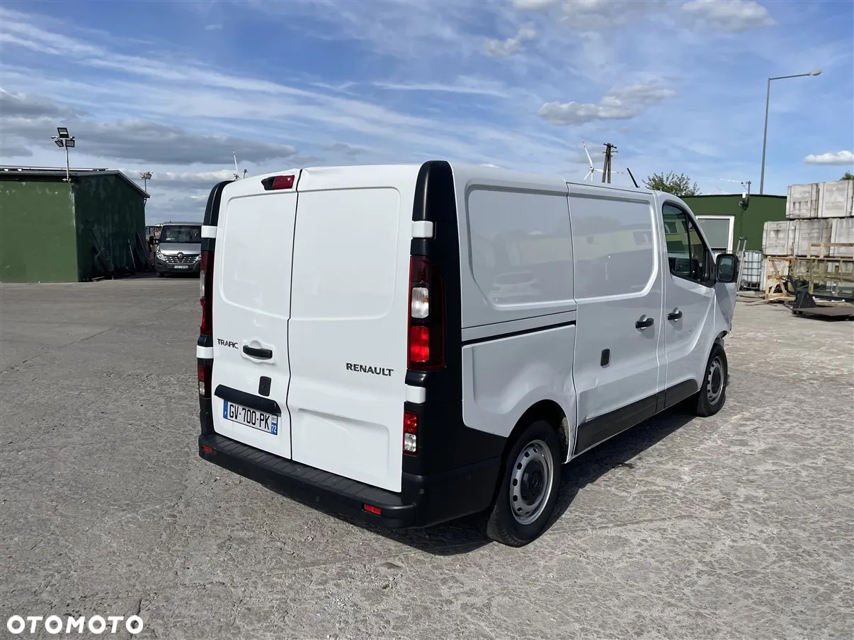 Renault TRAFIC - 9