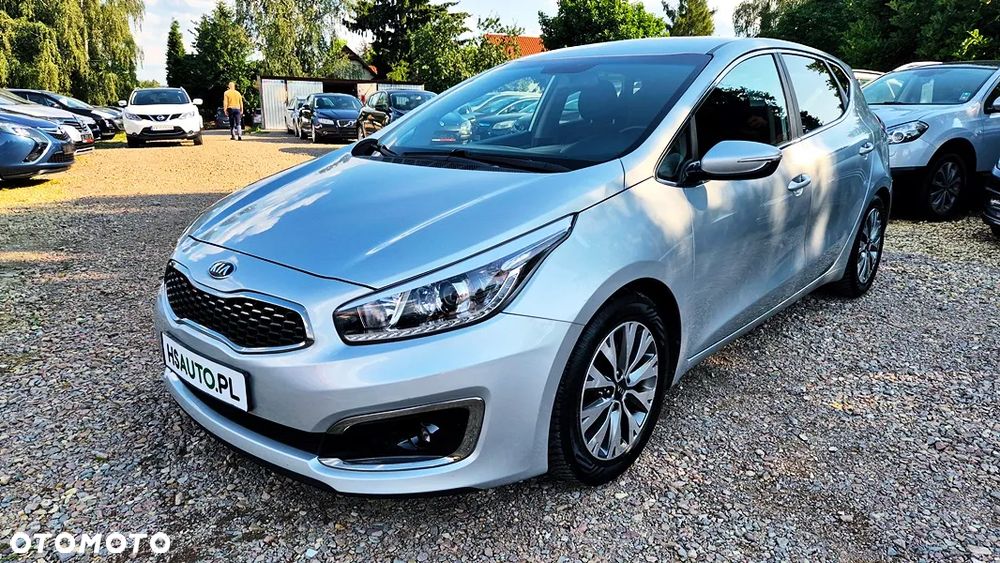 Kia Ceed 1.6 GDI XL - 27