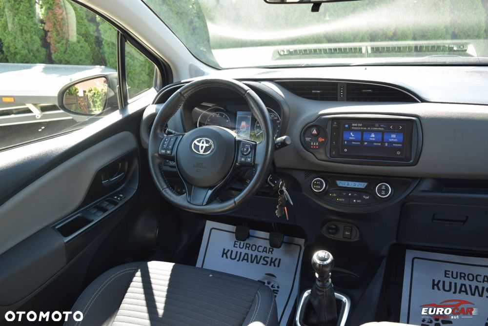 Toyota Yaris 1.5 Premium - 12