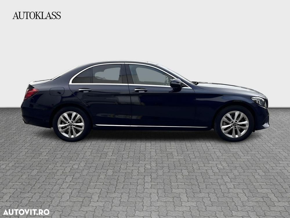 Mercedes-Benz C - 7
