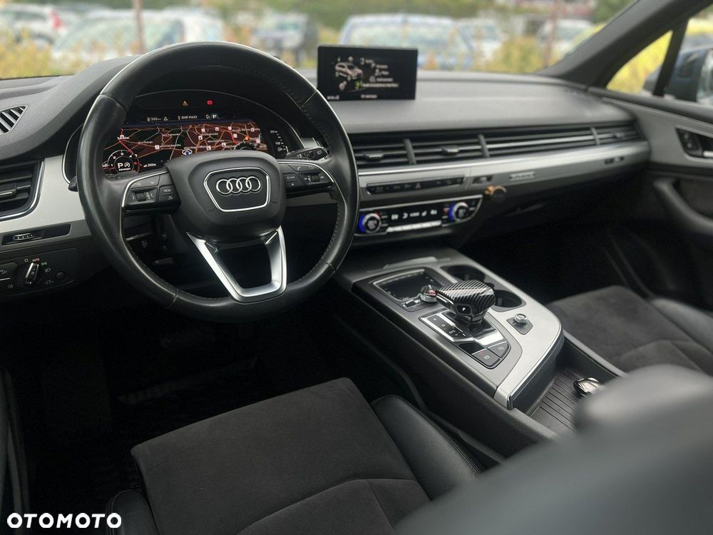 Audi Q7 - 12