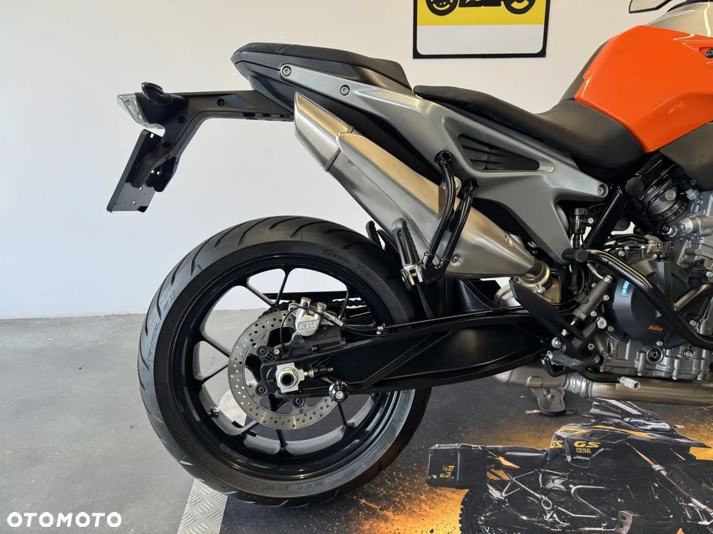 KTM Duke - 16