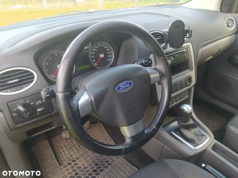 Ford Focus - 10
