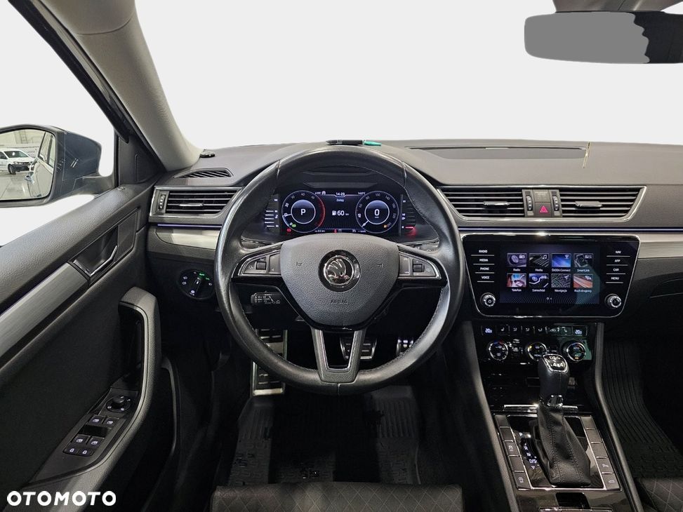 Skoda Superb 2.0 TDI 4x4 Style DSG - 26