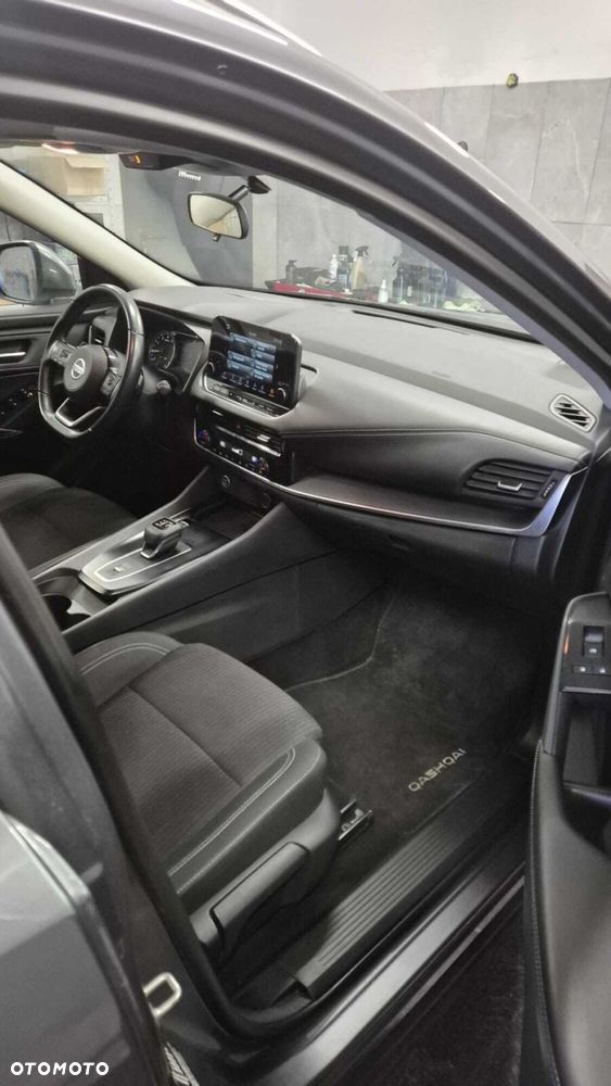 Nissan Qashqai 1.3 DIG-T N-Connecta DCT - 4