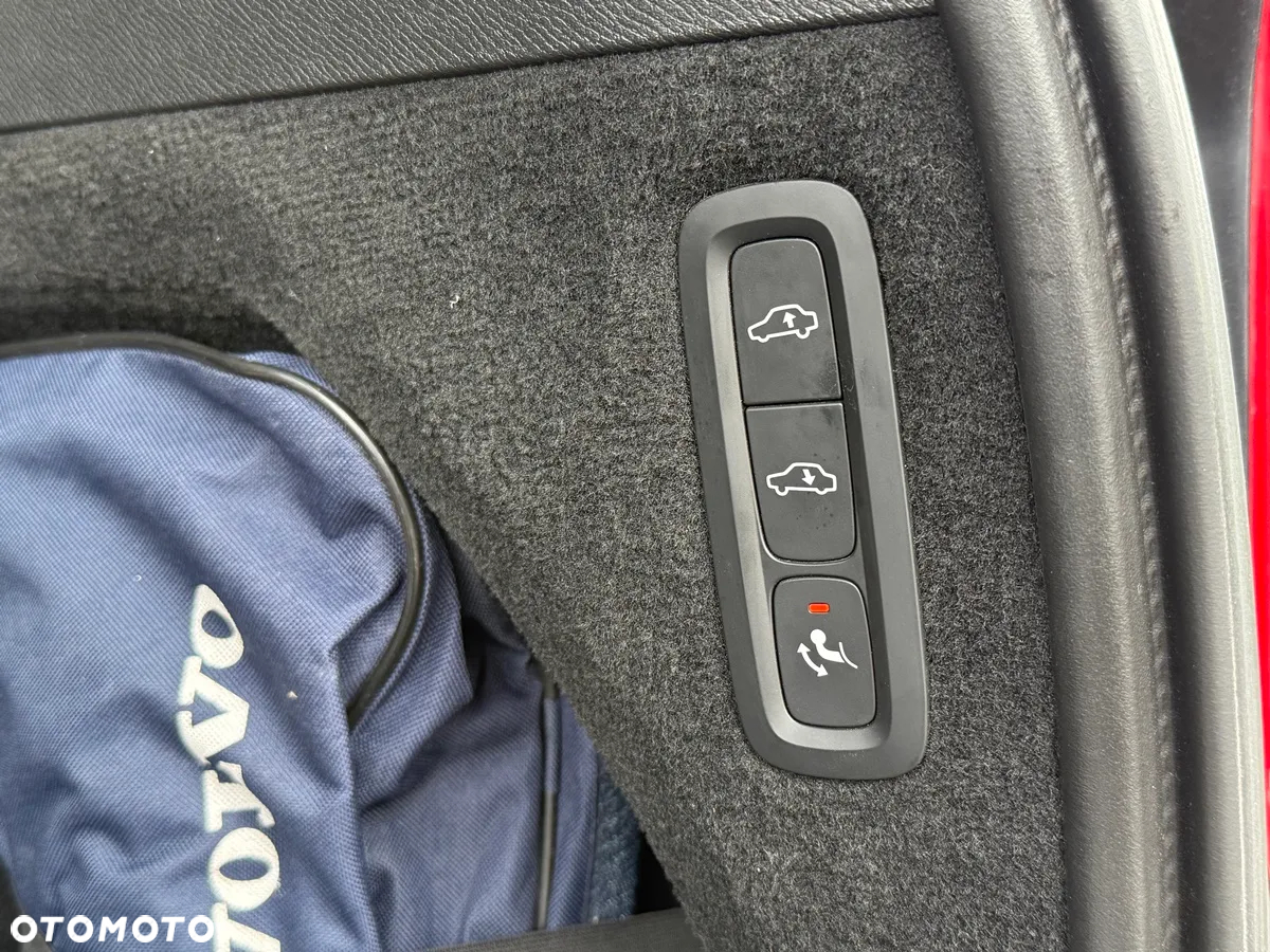 Volvo XC 90 D5 AWD Inscription - 40