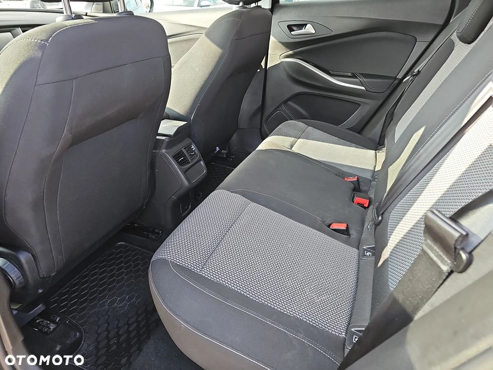 Opel Grandland X 1.2 T GPF Design Line S&S - 24