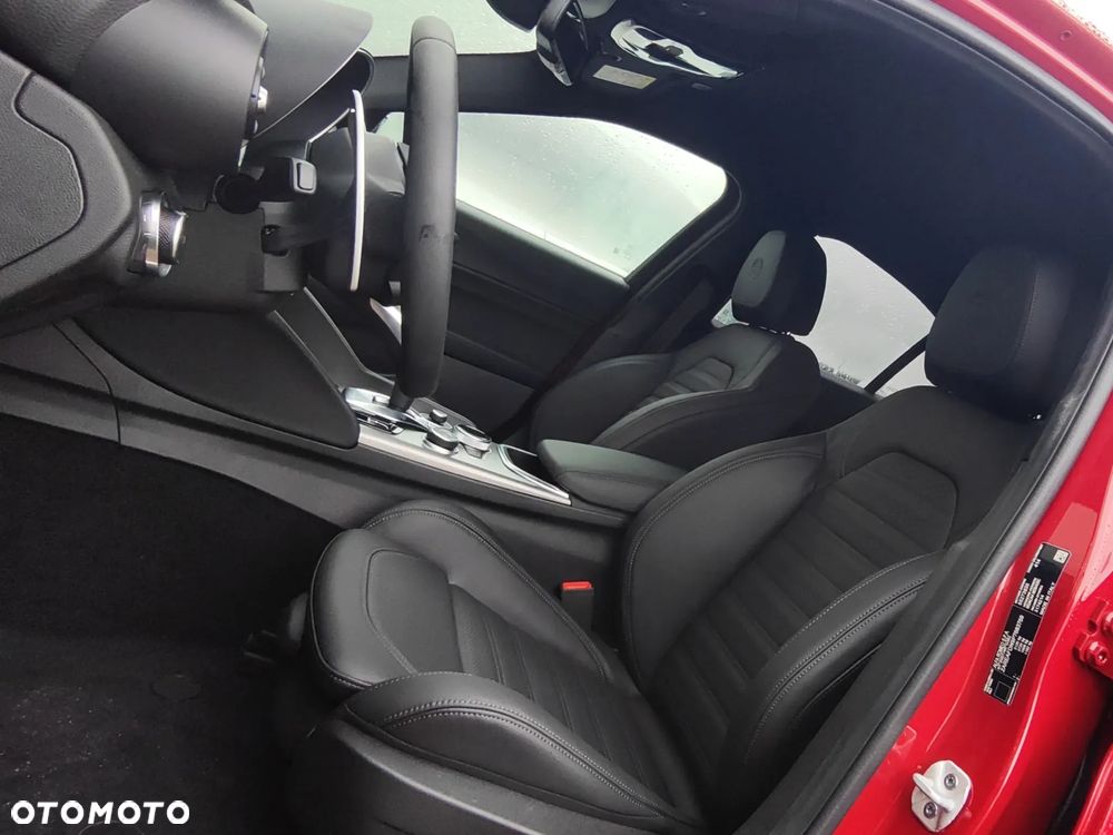 Alfa Romeo Giulia 2.0 Turbo Veloce Q4 - 12