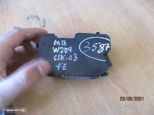 Interruptor 2098202510 MERCEDES W209 CLK 2003 REGULADOR BANCO FRT ESQ MERCEDES CLK 2 CABRIOLET W209 FASE 2 2007 3.0CDI  225CV 2P CINZA - 2