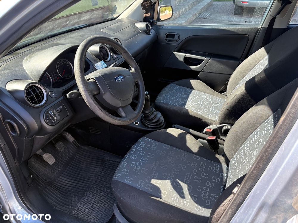 Ford Fiesta - 17